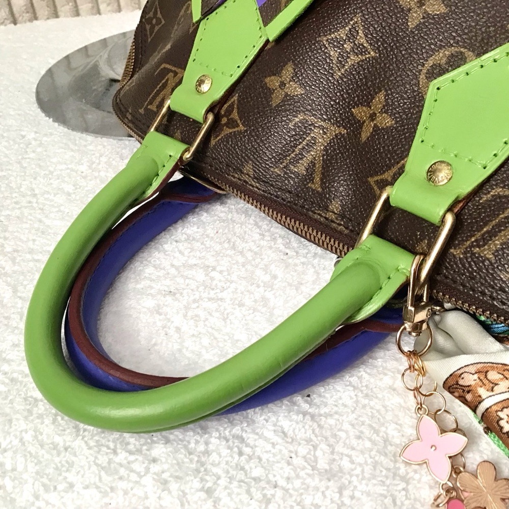 Louis Vuitton Bag - Picture 8 of 16